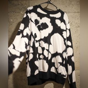 Nike crewneck hoodie. Barely warn.